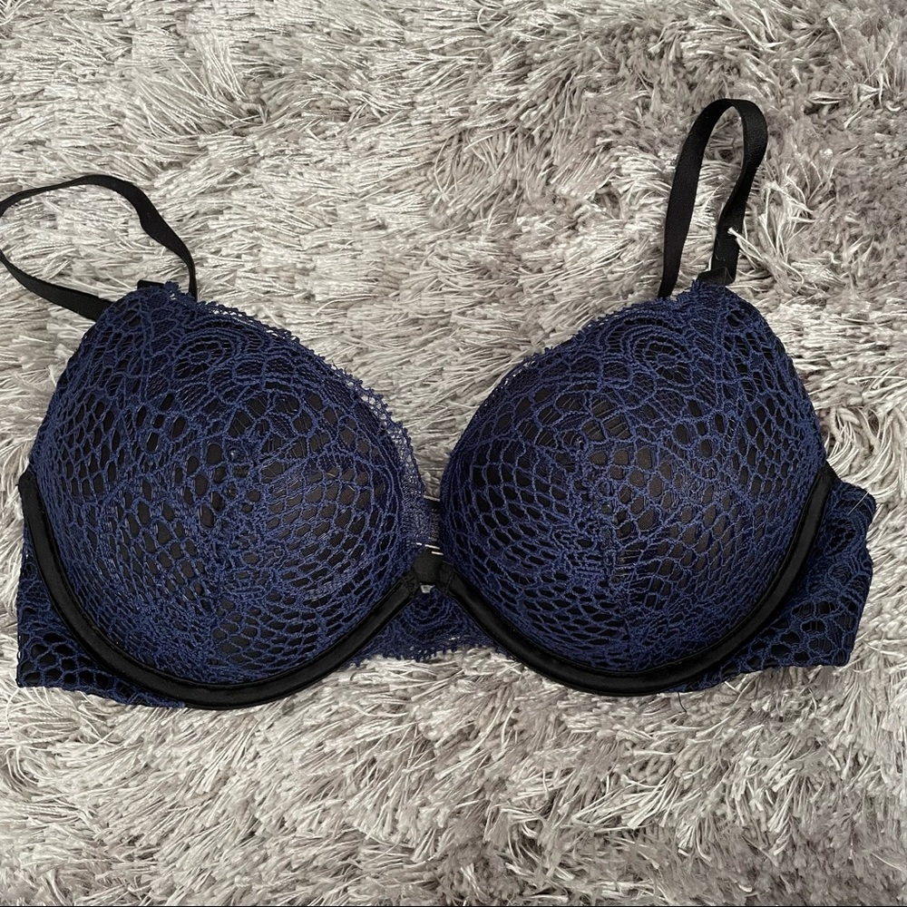 Black/Navy Lace Bombshell Plunge Victoria’s Secret Bra